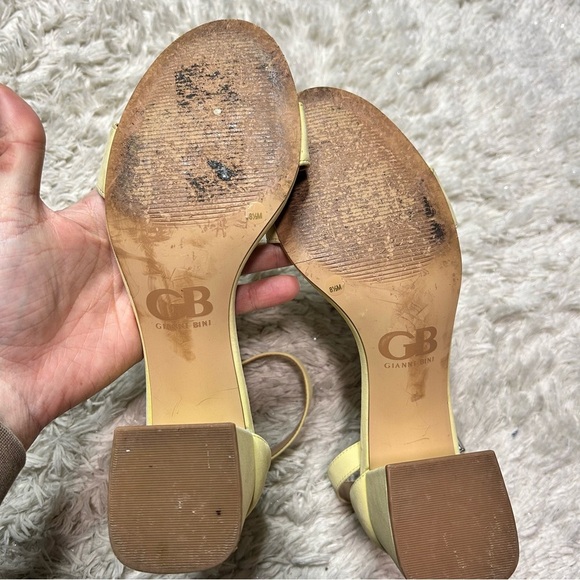 Gianni Bini Soft Yellow Block Sandal Heel 8.5 - Picture 5 of 6